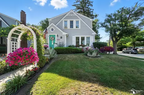 502 Borgess, Monroe, MI 48162