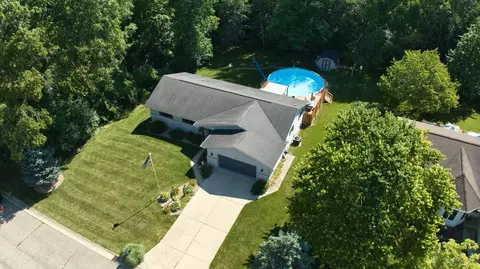 View/Area - 3230 Kings Brk, Flushing, MI 48433 photo 3 of 8