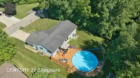 View/Area - 3230 Kings Brk, Flushing, MI 48433 photo 4 of 8