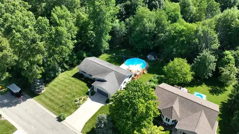 View/Area - 3230 Kings Brk, Flushing, MI 48433 photo 8 of 8