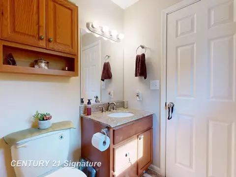 Bath - 3230 Kings Brk, Flushing, MI 48433 photo 7 of 7