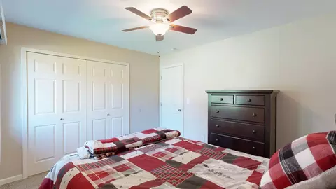 Bedroom - 3230 Kings Brk, Flushing, MI 48433 photo 1 of 6