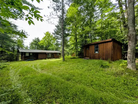 751 Winslow Lk, Iron River, MI 49935