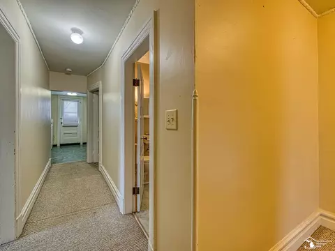 Entry Way - 132 Godfroy, Monroe, MI 48162 photo 3 of 4