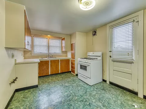 Kitchen - 132 Godfroy, Monroe, MI 48162 photo 4 of 5