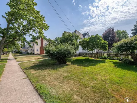 Exterior - 132 Godfroy, Monroe, MI 48162 photo 3 of 8