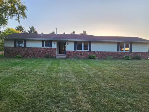 1850 S Quanicassee, Reese, MI 48757