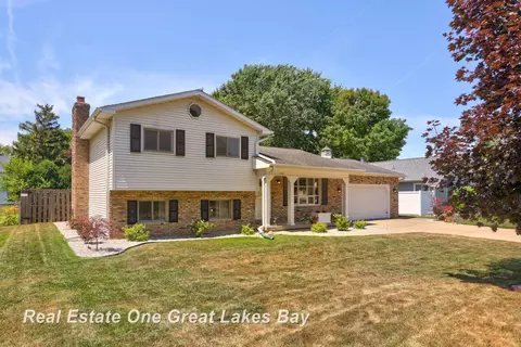 2389 E Gatesboro, Saginaw, MI 48603