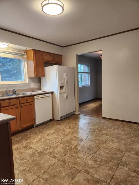 3391 Eagle, Troy, MI 48083 photo 9