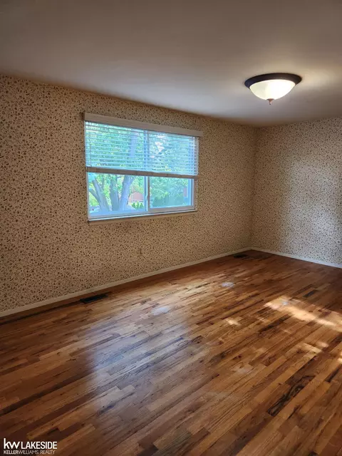 3391 Eagle, Troy, MI 48083 photo 17
