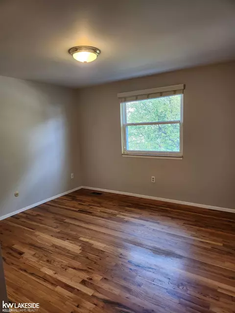 3391 Eagle, Troy, MI 48083 photo 16