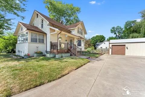6109 Edwards, South Rockwood, MI 48179