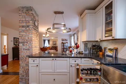 Kitchen - 212 W Munising, Munising, MI 49862 photo 4 of 10