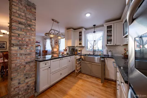 Kitchen - 212 W Munising, Munising, MI 49862 photo 3 of 10