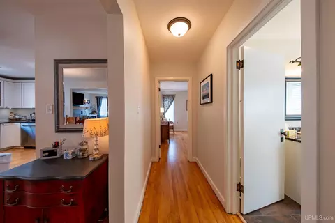 Entry Way - 212 W Munising, Munising, MI 49862 photo 2 of 8