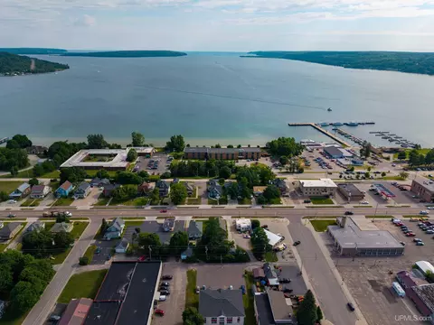 View/Area - 212 W Munising, Munising, MI 49862 photo 9 of 17