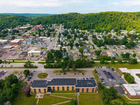 View/Area - 212 W Munising, Munising, MI 49862 photo 4 of 17