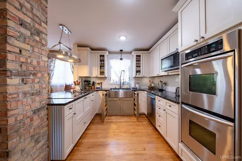Kitchen - 212 W Munising, Munising, MI 49862 photo 2 of 10