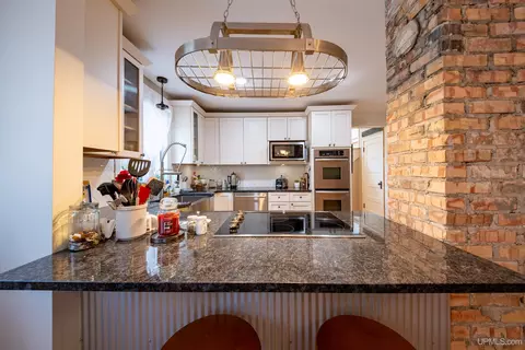 Kitchen - 212 W Munising, Munising, MI 49862 photo 5 of 10