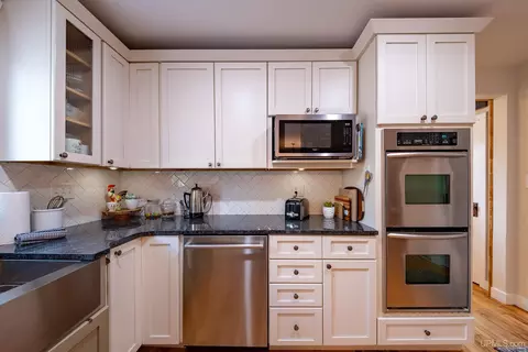 Kitchen - 212 W Munising, Munising, MI 49862 photo 6 of 10