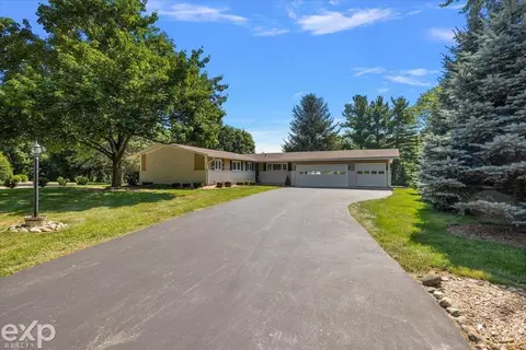 6577 High Rim, Washington, MI 48094