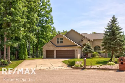 1120 Crystalwood, Davison, MI 48423