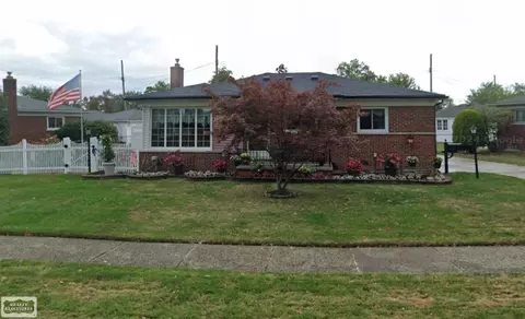 19342 Ike, Roseville, MI 48066