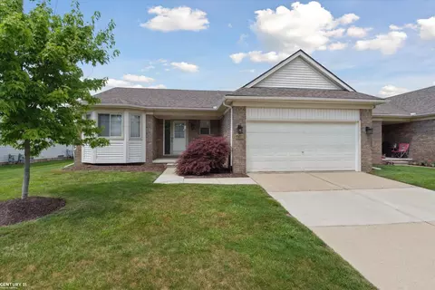 17165 Mayfield, Macomb, MI 48042