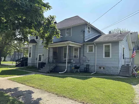 1814 E Ganson, Jackson, MI 49202 photo 2
