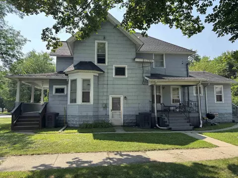 1814 E Ganson, Jackson, MI 49202 photo 3