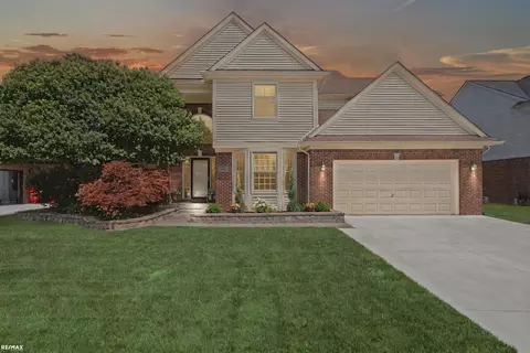 39148 Canterbury, Harrison Township, MI 48045