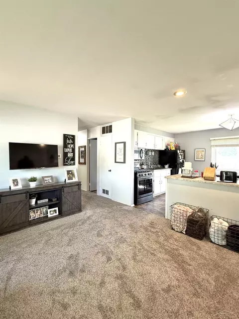 337 Tenth, Sebewaing, MI 48759 photo 3