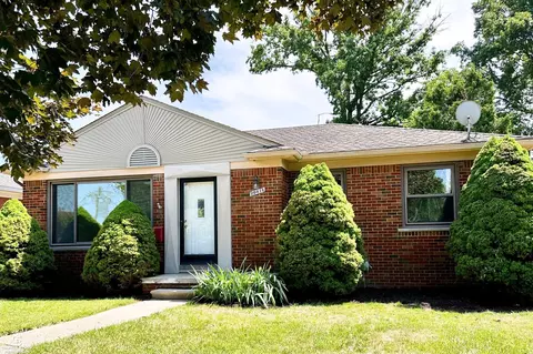 20618 Sunnyside, Saint Clair Shores, MI 48080