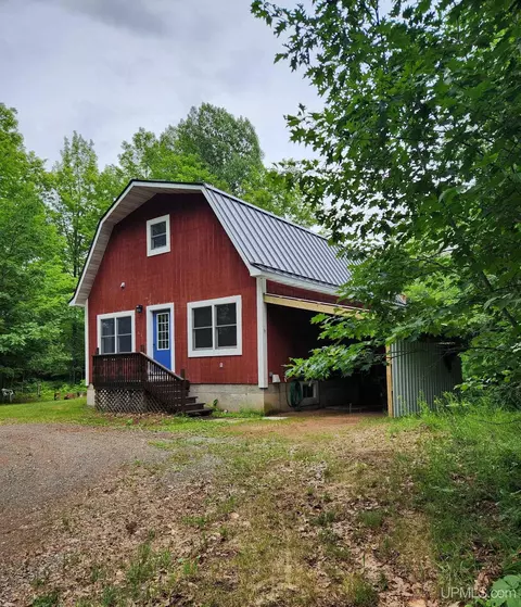 304 Co Rd Kcijohnson, Marquette, MI 49855