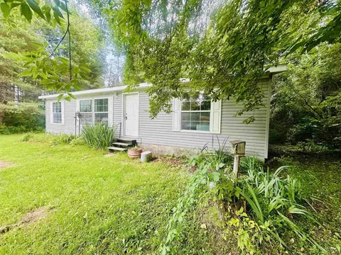 3553 Lee Hl, Mayville, MI 48744