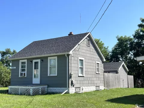 5341 Vineyard, Monroe, MI 48161 photo 2