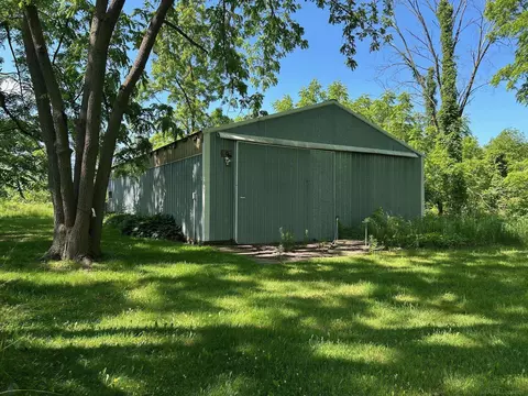 4550 Snover, Deckerville, MI 48427