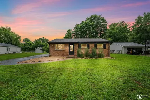 2517 Thunderbird, Lambertville, MI 48144