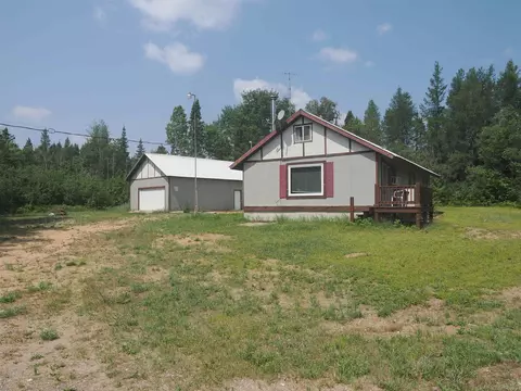 9976 S Salt Pt, Eckerman, MI 49728