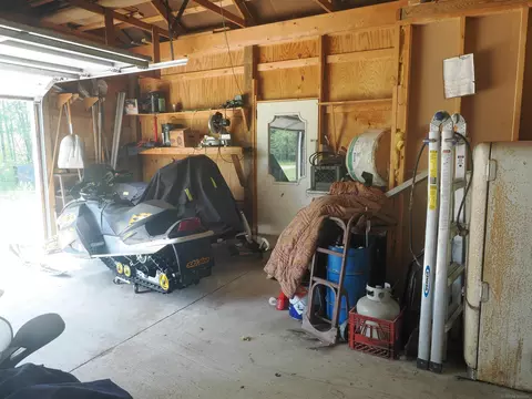 Exterior - 9976 S Salt Pt, Eckerman, MI 49728 photo 9 of 16