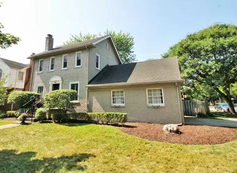 395 Mt Vernon, Grosse Pointe Farms, MI 48236
