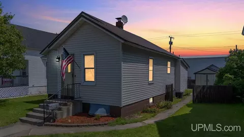 524 N 18th, Escanaba, MI 49829