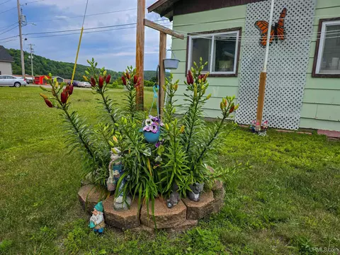 Exterior - 500 W Munising, Munising, MI 49862 photo 4 of 6