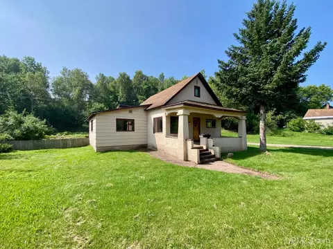 337 W Johnson, Ishpeming, MI 49849