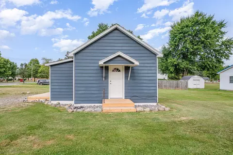 132 S Francis, Merrill, MI 48637