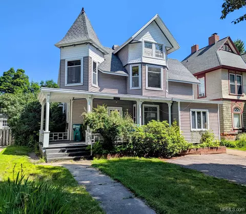 343 E Rdg, Marquette, MI 49855