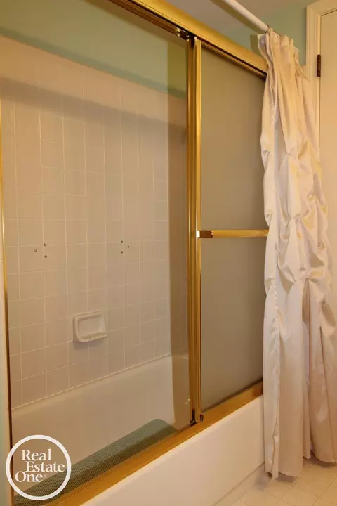 16876 Pebble, Macomb, MI 48042 photo 29