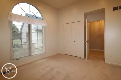 16876 Pebble, Macomb, MI 48042 photo 26