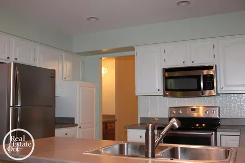 16876 Pebble, Macomb, MI 48042 photo 15