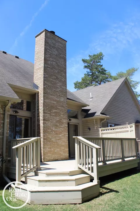 16876 Pebble, Macomb, MI 48042 photo 43